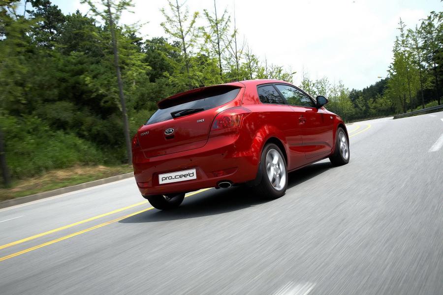 Kia pro_cee&rsquo;d 2008 года  (фото 150 из 182)